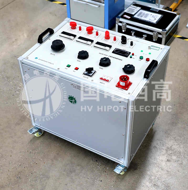 三相熱繼電器測(cè)試儀主機(jī)右側(cè)