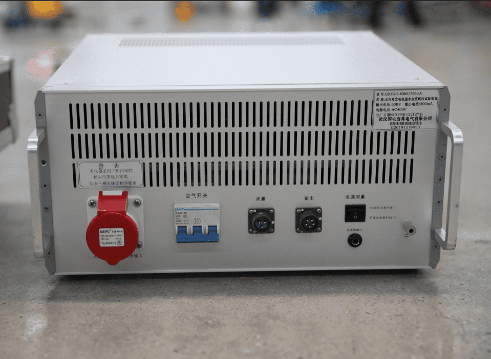 水內(nèi)冷發(fā)電機(jī)通水直流耐壓試驗裝置實物圖